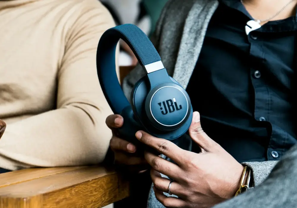 Jak połączyć słuchawki JBL z iPhonem - uniknij problemów z parowaniem
