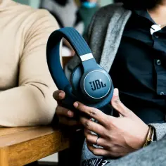 Jak połączyć słuchawki JBL z iPhonem - uniknij problemów z parowaniem