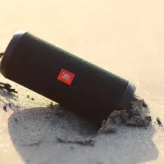 Jaki głośnik JBL kupić, aby nie żałować wyboru? Sprawdź modele!
