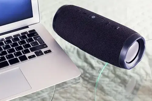 Jak podłączyć głośnik JBL do komputera przez USB bez problemów